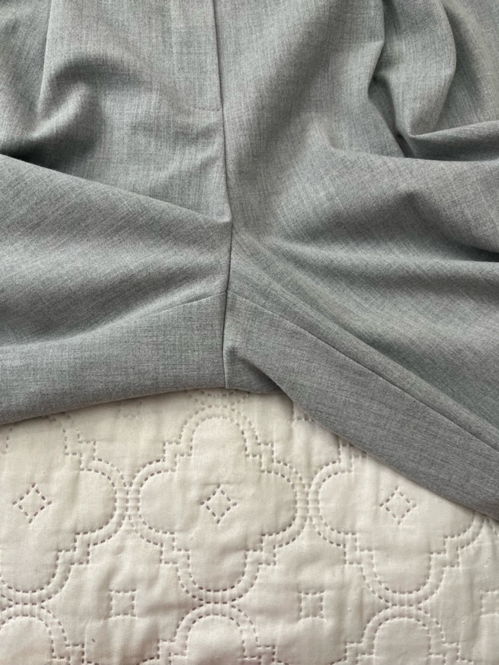 Rachel Zoe Pleated Wide-Leg High-Rise Pull-On Trousers - Light Gray Size 8 - Picture 10 of 15